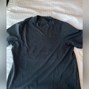Nike Men’s Black Short-Sleeve dri fit Crewneck T-Shirt